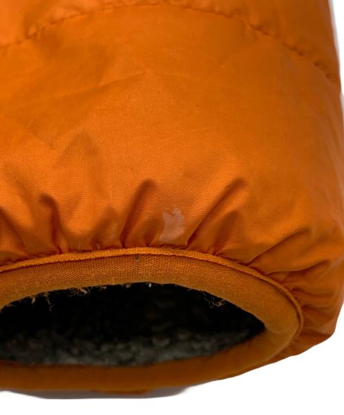 Patagonia（パタゴニア）Patagonia (パタゴニア) リバーシブルボアジャケット ベージュ×オレンジ サイズ:XXLの古着・服飾アイテム