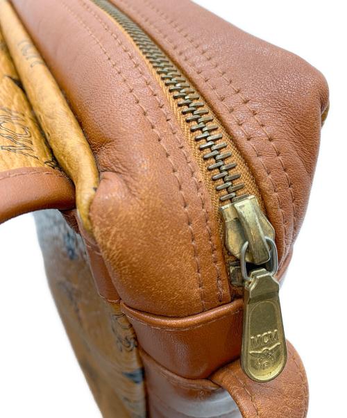 MCM（エムシーエム）MCM (エムシーエム) ショルダーバッグ ブラウンの古着・服飾アイテム