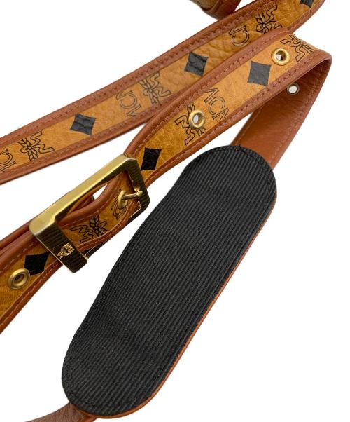 MCM（エムシーエム）MCM (エムシーエム) ショルダーバッグ ブラウンの古着・服飾アイテム