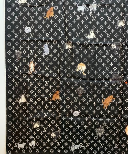 LOUIS VUITTON（ルイ ヴィトン）LOUIS VUITTON (ルイ ヴィトン) カレ キャットグラムの古着・服飾アイテム