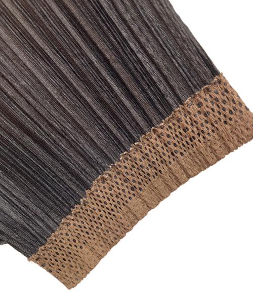 PLEATS PLEASE（プリーツプリーズ）PLEATS PLEASE (プリーツプリーズ) ISSEY MIYAKE (イッセイミヤケ) プリーツカットソー ブラック サイズ:3の古着・服飾アイテム