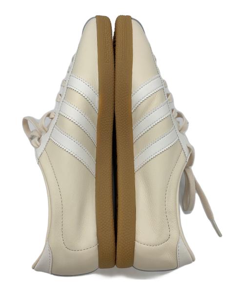 adidas（アディダス）adidas (アディダス) ローカットスニーカー ベージュ サイズ:US8 1/2の古着・服飾アイテム