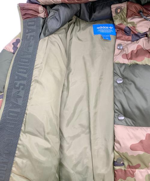 adidas（アディダス）adidas (アディダス) ダウンジャケット カーキ サイズ:Lの古着・服飾アイテム