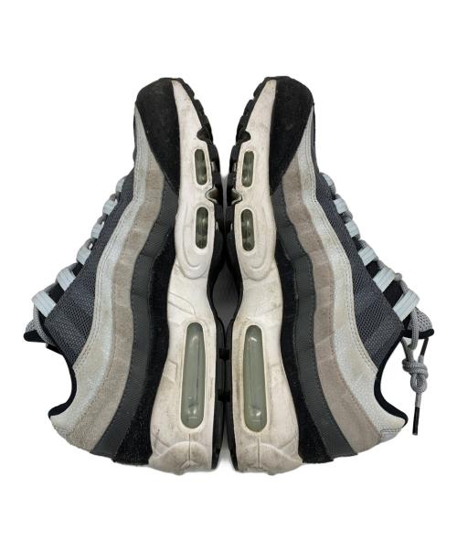 NIKE（ナイキ）NIKE (ナイキ) AIR MAX 95 WOLF GREY/RUGGED ORANGE-BLACK-BLUE TINT / エア マックス 95 エア マックス 95 ウルフグレー ラゲッドオレンジ ライトグレー サイズ:US9の古着・服飾アイテム