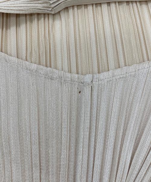 PLEATS PLEASE（プリーツプリーズ）PLEATS PLEASE (プリーツプリーズ) ノースリーブワンピース ベージュ サイズ:3の古着・服飾アイテム