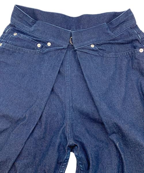 JOHN LAWRENCE SULLIVAN（ジョン ローレンス サリバン）JOHN LAWRENCE SULLIVAN (ジョン ローレンス サリバン) フロントホックワイドタックデニムパンツ インディゴ サイズ:8の古着・服飾アイテム