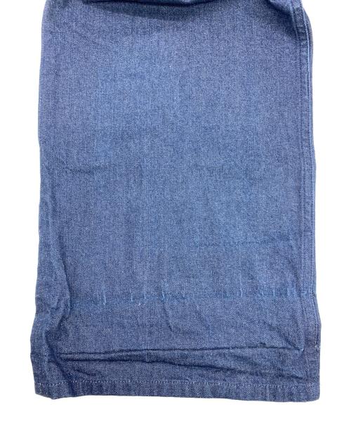 JOHN LAWRENCE SULLIVAN（ジョン ローレンス サリバン）JOHN LAWRENCE SULLIVAN (ジョン ローレンス サリバン) フロントホックワイドタックデニムパンツ インディゴ サイズ:8の古着・服飾アイテム