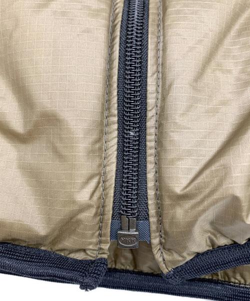 NANGA（ナンガ）NANGA (ナンガ) ダウンジャケット ベージュ サイズ:Lの古着・服飾アイテム