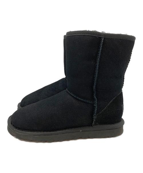 UGG（アグ）UGG (アグ) CLASSIC SHORT ブラック サイズ:USA8の古着・服飾アイテム