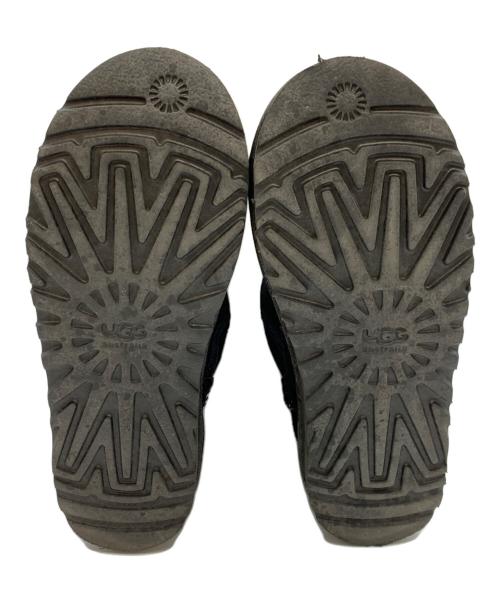 UGG（アグ）UGG (アグ) CLASSIC SHORT ブラック サイズ:USA8の古着・服飾アイテム