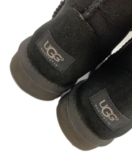 UGG（アグ）UGG (アグ) CLASSIC SHORT ブラック サイズ:USA8の古着・服飾アイテム