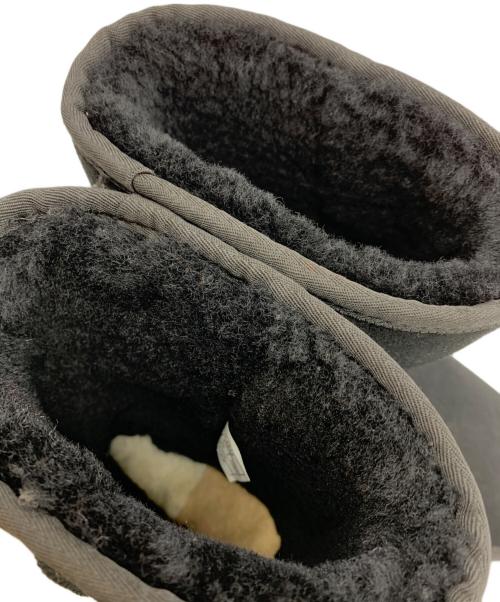 UGG（アグ）UGG (アグ) CLASSIC SHORT ブラック サイズ:USA8の古着・服飾アイテム