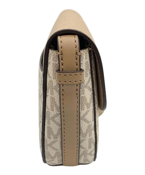 MICHAEL KORS（マイケル・コース）MICHAEL KORS (マイケル・コース) サドルクロスボディスモール ホワイトの古着・服飾アイテム