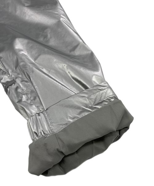 adidas（アディダス）adidas (アディダス) メタリック ウインドブレーカー シルバー サイズ:S 未使用品の古着・服飾アイテム