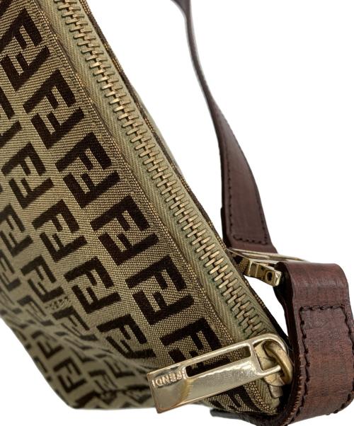 FENDI（フェンディ）FENDI (フェンディ) ワンハンドバッグ ブラウンの古着・服飾アイテム