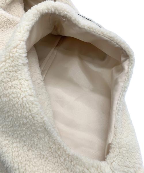 YORI（ヨリ）YORI (ヨリ) もこもこロングジレ アイボリー サイズ:Fの古着・服飾アイテム