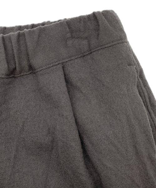 STILL BY HAND（スティルバイハンド）STILL BY HAND (スティルバイハンド) イージーパンツ グレー サイズ:48の古着・服飾アイテム