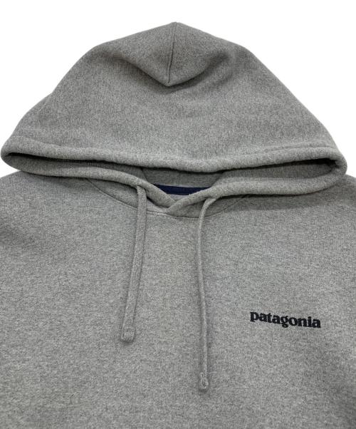 Patagonia（パタゴニア）Patagonia (パタゴニア) フィッツロイ・アイコン・アップライザル・フーディ グレー サイズ:XLの古着・服飾アイテム
