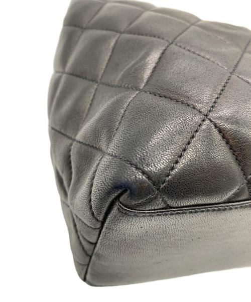 CHANEL（シャネル）CHANEL (シャネル) チェーンショルダーバッグ ブラックの古着・服飾アイテム