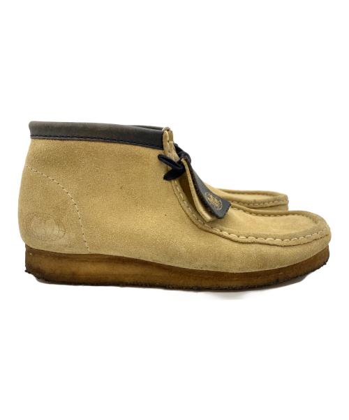 CLARKS（クラークス）CLARKS (クラークス) wu-tang clan (ウータンクラン) ワラビーブーツ ベージュ サイズ:US(M)/9の古着・服飾アイテム