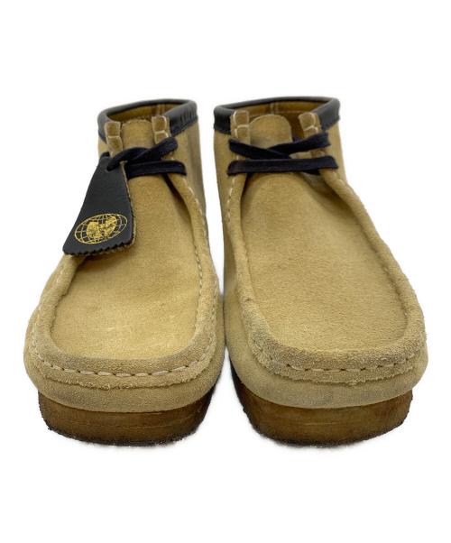 CLARKS（クラークス）CLARKS (クラークス) wu-tang clan (ウータンクラン) ワラビーブーツ ベージュ サイズ:US(M)/9の古着・服飾アイテム