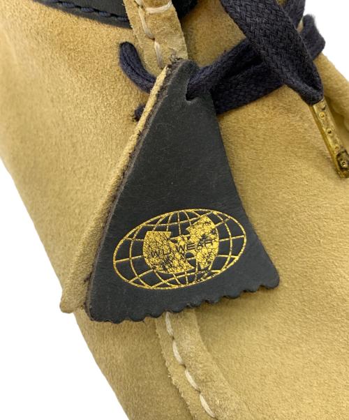 CLARKS（クラークス）CLARKS (クラークス) wu-tang clan (ウータンクラン) ワラビーブーツ ベージュ サイズ:US(M)/9の古着・服飾アイテム