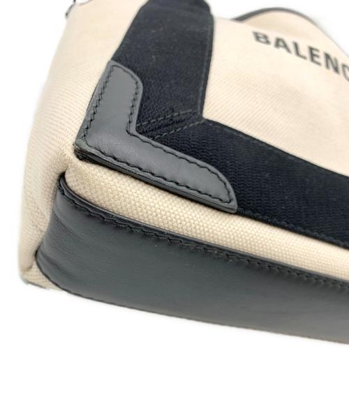 BALENCIAGA（バレンシアガ）BALENCIAGA (バレンシアガ) 2WAYバッグ ベージュ×ブラックの古着・服飾アイテム