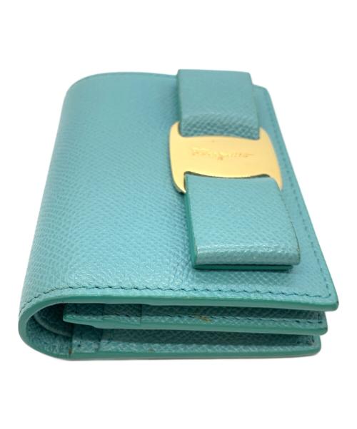 Salvatore Ferragamo（サルヴァトーレ フェラガモ）Salvatore Ferragamo (サルヴァトーレ フェラガモ) ヴァラリボン 2つ折り財布 エメラルドグリーンの古着・服飾アイテム
