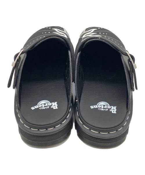 Dr.Martens（ドクターマーチン）Dr.Martens (ドクターマーチン) スリングバッグシューズ ホワイト×ブラック サイズ:US11の古着・服飾アイテム