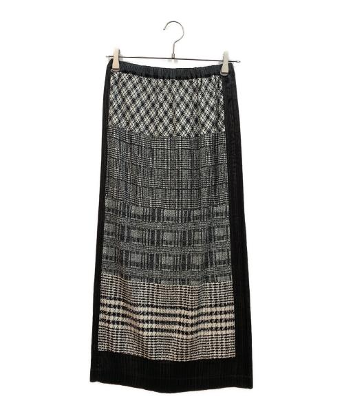 ISSEY MIYAKE（イッセイミヤケ）ISSEY MIYAKE (イッセイミヤケ) ロングスカート ホワイト×ブラック サイズ:Mの古着・服飾アイテム