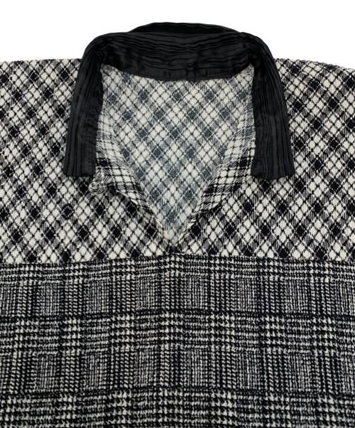 ISSEY MIYAKE（イッセイミヤケ）ISSEY MIYAKE (イッセイミヤケ) マーブルプリントプリーツ切替スキッパーシャツ ホワイト×ブラック サイズ:Mの古着・服飾アイテム