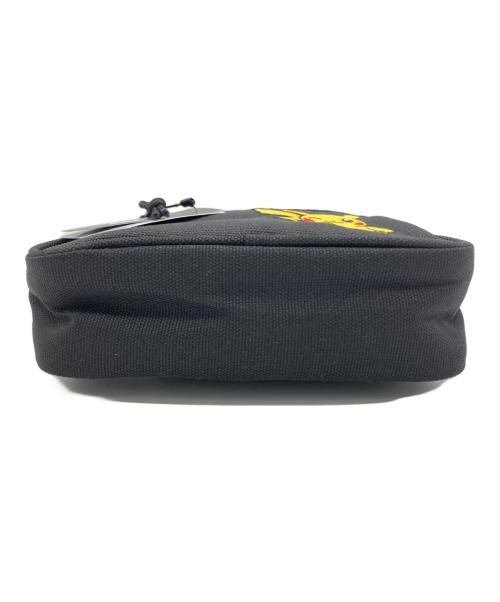 New Era（ニューエラ）New Era (ニューエラ) Square Shoulder Pouch PIKACHU ブラックの古着・服飾アイテム