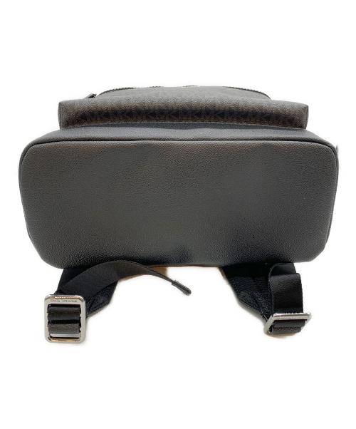 MICHAEL KORS（マイケル・コース）MICHAEL KORS (マイケル・コース) リュック ブラックの古着・服飾アイテム