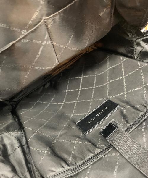 MICHAEL KORS（マイケル・コース）MICHAEL KORS (マイケル・コース) リュック ブラックの古着・服飾アイテム