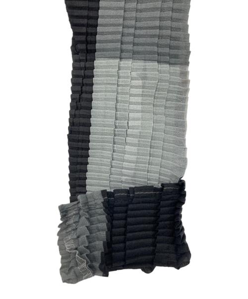 ISSEY MIYAKE（イッセイミヤケ）ISSEY MIYAKE (イッセイミヤケ) ハイネックカットソー ブラック×グレー サイズ:Mの古着・服飾アイテム