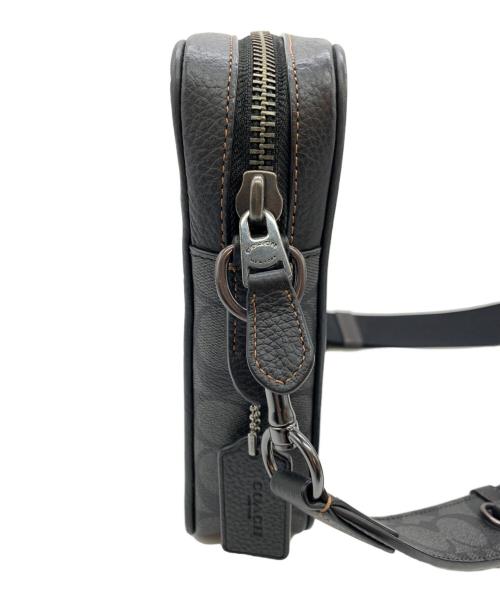 COACH（コーチ）COACH (コーチ) クロスボディ ブロックド シグネチャー キャンバス　ショルダーバッグ ブラック×ブラウンの古着・服飾アイテム