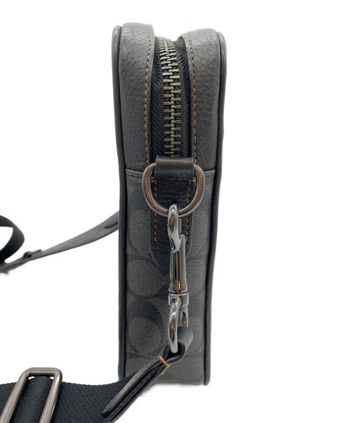COACH（コーチ）COACH (コーチ) クロスボディ ブロックド シグネチャー キャンバス　ショルダーバッグ ブラック×ブラウンの古着・服飾アイテム