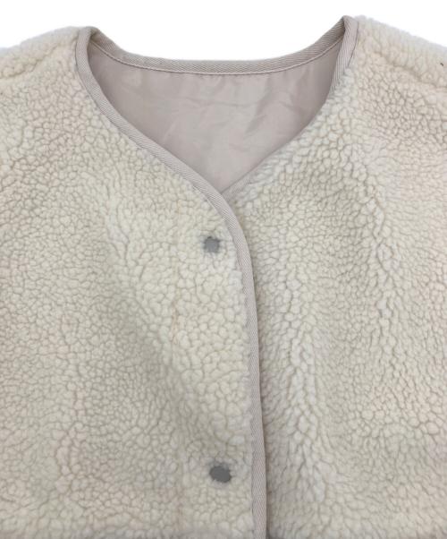 moment+（モーメントプラス）moment+ (モーメントプラス) ボア切り替えキルティングコート アイボリー サイズ:Mの古着・服飾アイテム