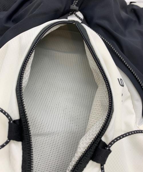 THE NORTH FACE（ザ ノース フェイス）THE NORTH FACE (ザ ノース フェイス) トレイルランニングバックパック ホワイト×ブラックの古着・服飾アイテム