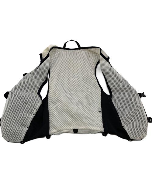 THE NORTH FACE（ザ ノース フェイス）THE NORTH FACE (ザ ノース フェイス) トレイルランニングバックパック ホワイト×ブラックの古着・服飾アイテム