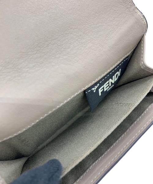 FENDI（フェンディ）FENDI (フェンディ) 3つ折り財布 ライトグレーの古着・服飾アイテム