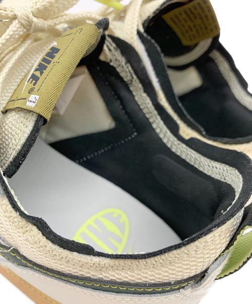 NIKE（ナイキ）NIKE (ナイキ) スニーカー ホワイト サイズ:US8.5の古着・服飾アイテム