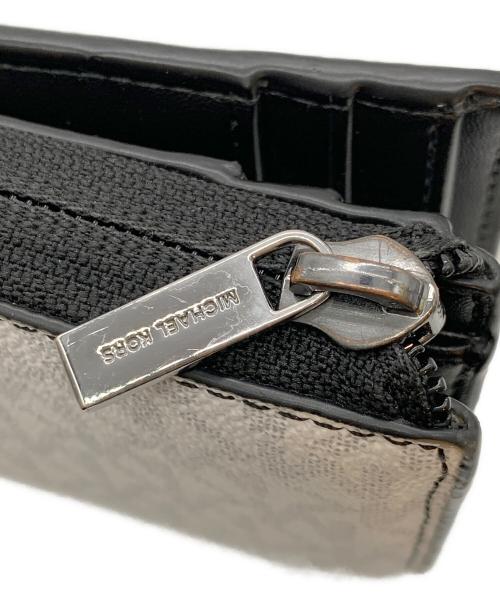MICHAEL KORS（マイケルコース）MICHAEL KORS (マイケルコース) 2つ折り財布 ホワイトの古着・服飾アイテム