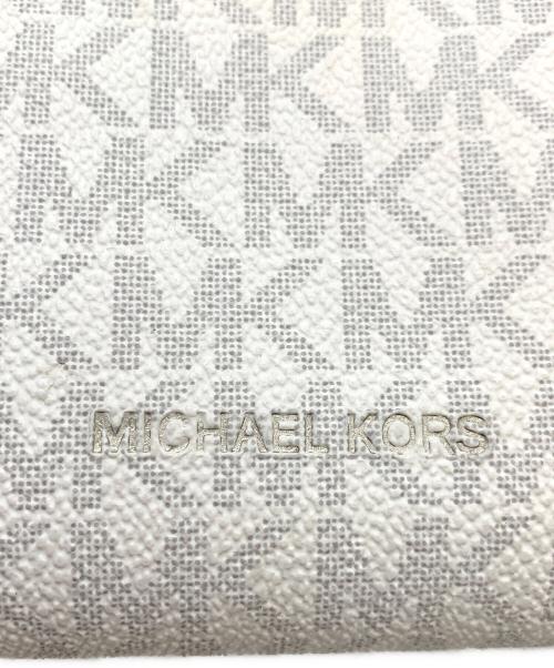 MICHAEL KORS（マイケルコース）MICHAEL KORS (マイケルコース) 2つ折り財布 ホワイトの古着・服飾アイテム
