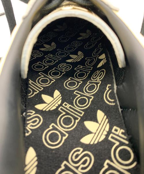 adidas（アディダス）adidas (アディダス) ローカットスニーカー ベージュ サイズ:US：8の古着・服飾アイテム