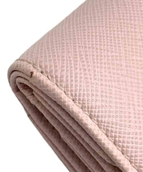 PRADA（プラダ）PRADA (プラダ) 3つ折り財布 ピンクの古着・服飾アイテム