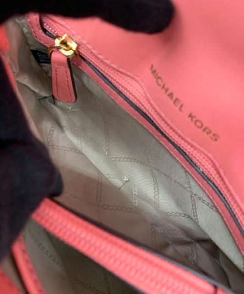 MICHAEL KORS（マイケル・コース）MICHAEL KORS (マイケル・コース) チェーンショルダーバッグ ピンクの古着・服飾アイテム