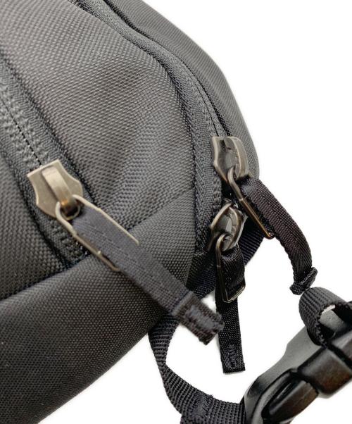 ARC'TERYX（アークテリクス）ARC'TERYX (アークテリクス) ショルダーバッグ ブラックの古着・服飾アイテム