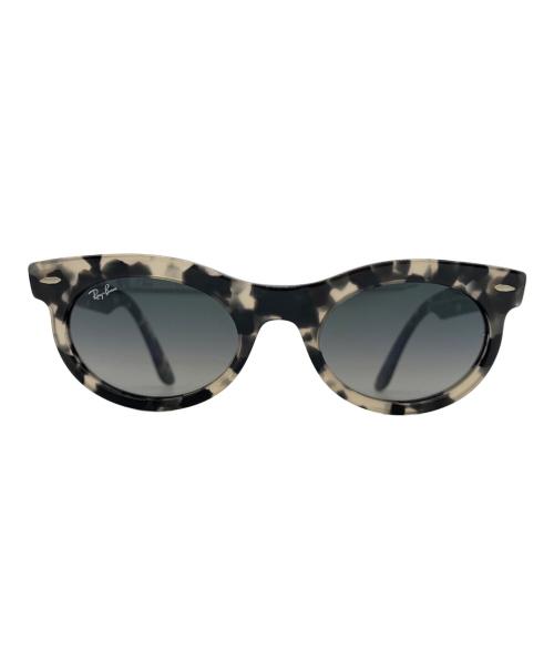 RAY-BAN（レイバン）RAY-BAN (レイバン) サングラス ブラック×ホワイト サイズ:53□22 150の古着・服飾アイテム