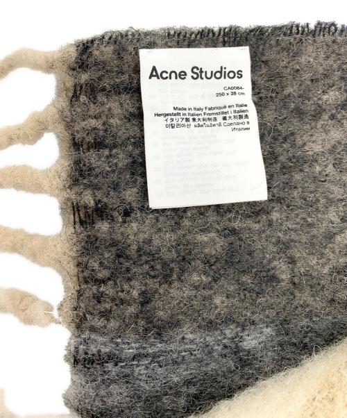 Acne studios（アクネ ストゥディオズ）ACNE STUDIOS (アクネ ストゥディオズ) モヘアチェックスカーフ ベージュ×ブルーの古着・服飾アイテム